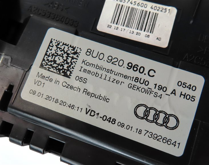 Thumbnail 16: 18 AUDI Q3 8U 2.0L TURBO CCTA SPEEDOMETER ECU IMMOBILIZER MODULE KEY SET (108k)