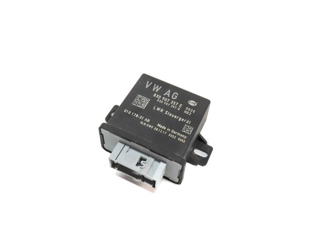 Thumbnail 1: 2018 AUDI Q3 (8U) HEADLIGHT HEADLAMP HEAD LIGHT LAMP RANGE CONTROL MODULE