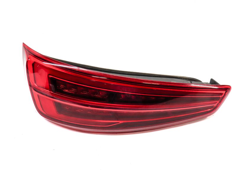 Thumbnail 3: 2015-2018 AUDI Q3 (8U) REAR LEFT DRIVER TRUNK LED TAILLIGHT BRAKE LIGHT LAMP