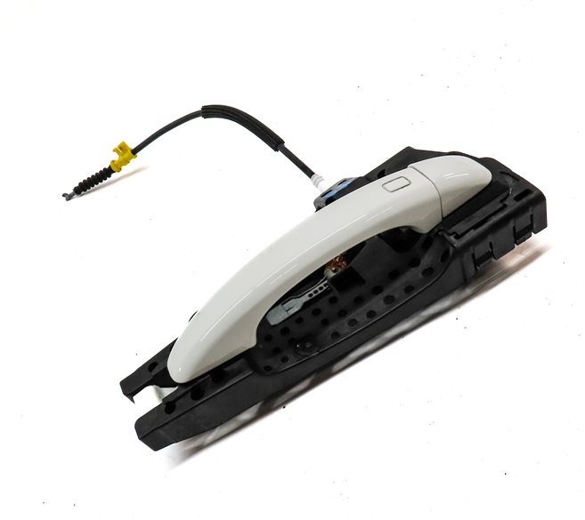 Thumbnail 3: 2015-2018 AUDI Q3 (8U) RIGHT FRONT PASSENGER DOOR HANDLE (White)