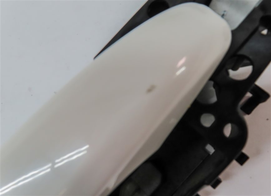 Thumbnail 8: 2015-2018 AUDI Q3 (8U) RIGHT FRONT PASSENGER DOOR HANDLE (White)