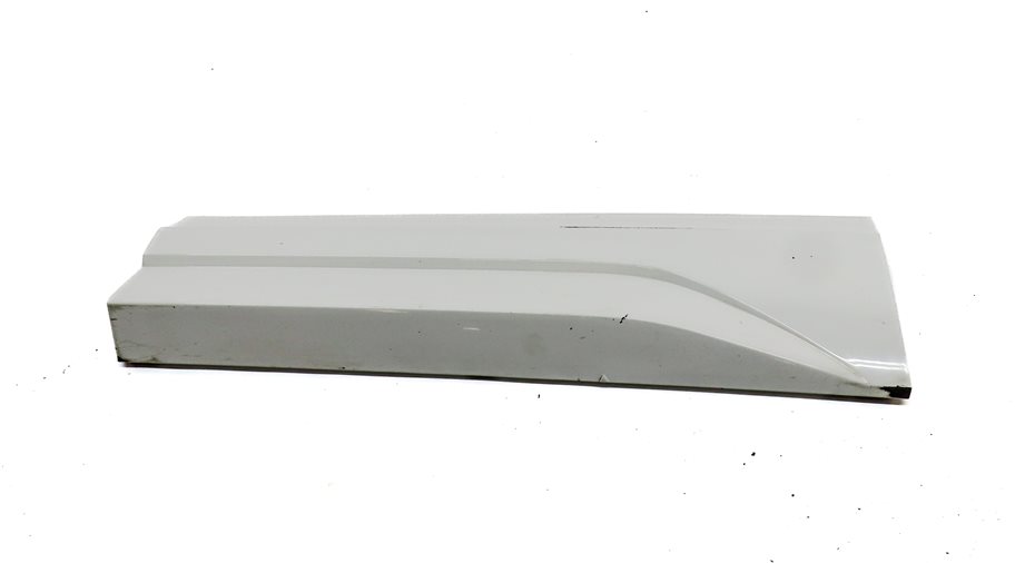 Thumbnail 5: 2018 AUDI Q3 (8U) REAR LEFT LOWER EXTERIOR DOOR TRIM MOULDING PANEL (White)