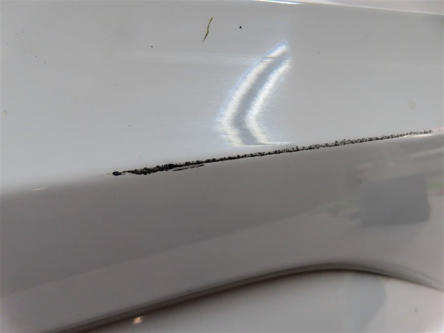 Thumbnail 8: 2018 AUDI Q3 (8U) REAR LEFT LOWER EXTERIOR DOOR TRIM MOULDING PANEL (White)
