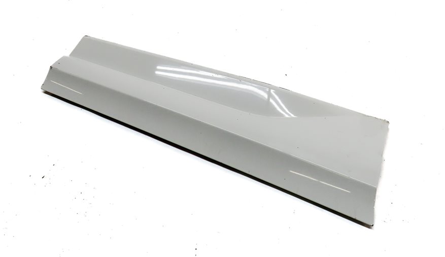 2018 AUDI Q3 (8U) REAR RIGHT LOWER EXTERIOR DOOR TRIM MOULDING PANEL (White)