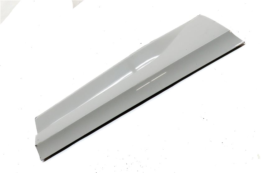 Thumbnail 3: 2018 AUDI Q3 (8U) REAR RIGHT LOWER EXTERIOR DOOR TRIM MOULDING PANEL (White)