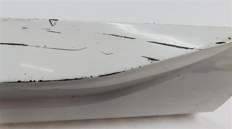 Thumbnail 7: 2018 AUDI Q3 (8U) REAR RIGHT LOWER EXTERIOR DOOR TRIM MOULDING PANEL (White)