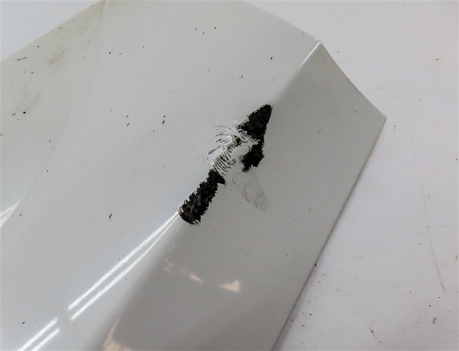 Thumbnail 7: 2018 AUDI Q3 (8U) FRONT LEFT DRIVER LOWER EXTERIOR DOOR TRIM MOULDING (White)