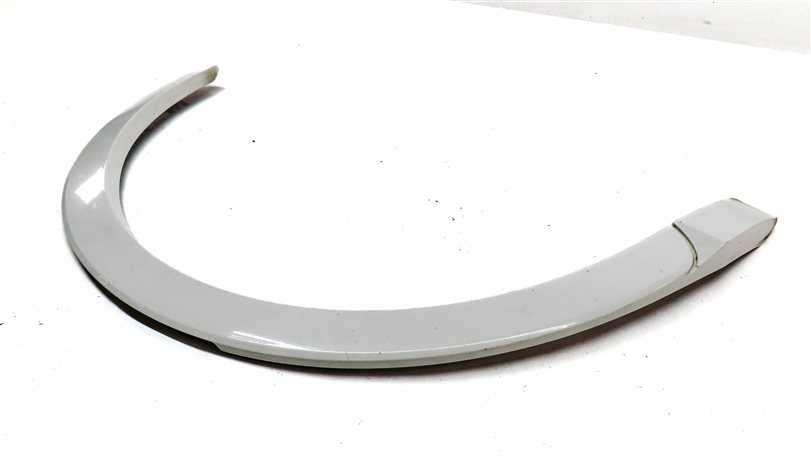 2018 AUDI Q3 (8U) REAR LEFT WHEEL WELL ARCH TRIM MOULDING PANEL (White)