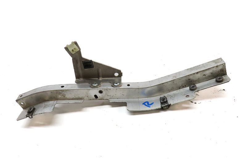 Thumbnail 2: 2015 BMW X5 (F15) FRONT RIGH PASSENGER HEADLIGHT LAMP MOUNT BRACKET (Gray)