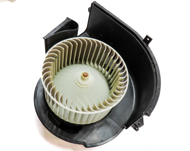 Thumbnail 3: 2014-2019 BMW X5 X6 X5M X6M ///M (F15 F16 F85 F86) FRONT HEATER A/C BLOWER MOTOR