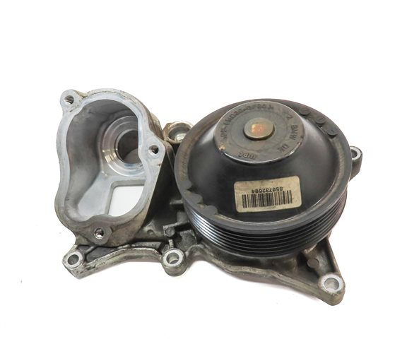 Thumbnail 2: 14-18 BMW 535i 740i X5 3.0 DIESEL ENGINE MOTOR WATER COOLANT PUMP
