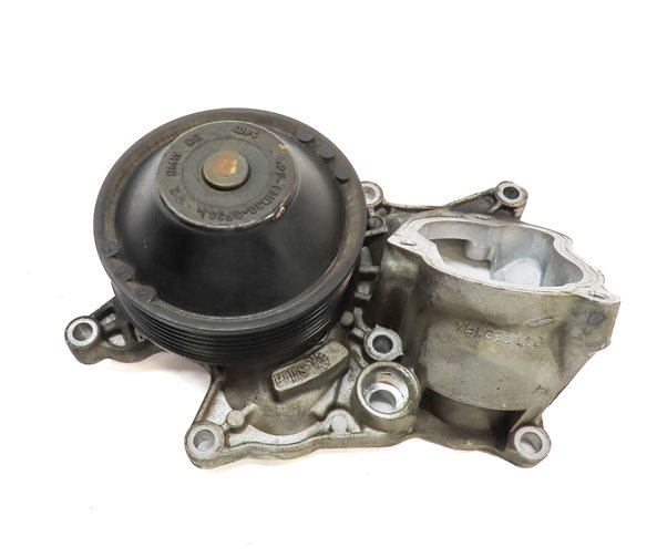 Thumbnail 4: 14-18 BMW 535i 740i X5 3.0 DIESEL ENGINE MOTOR WATER COOLANT PUMP