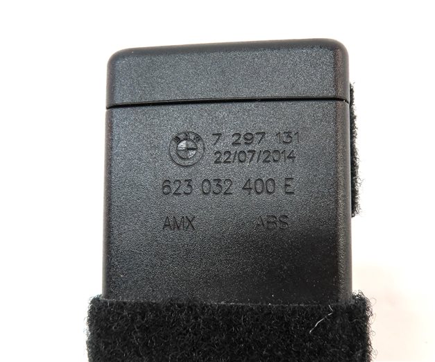 Thumbnail 5: 2015 BMW X5 (F15) FRONT RIGHT PASSENGER SEAT SEATBELT BUCKLE RECEIVER (BLACK)