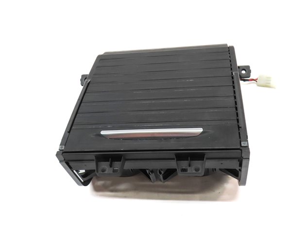 Thumbnail 2: 2015 BMW X5 (F15) FRONT CENTER CONSOLE CUPHOLDER ASHTRAY 12V PLUG ASSEMBLY