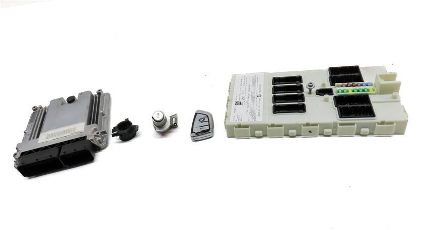Thumbnail 2: 14-15 BMW 535D 740D X5 (F01 F02 F10 F15) 3.0L N57Y DIESEL ENGINE DDE DME MODULE