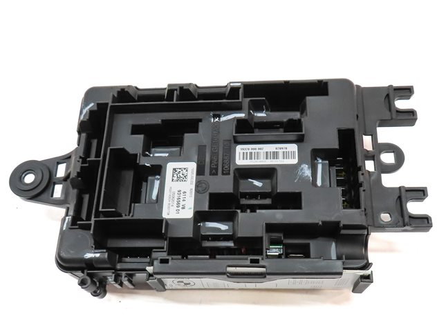 Thumbnail 4: 15 BMW X5 (F15) 3.0L DIESEL (N57T) ENGINE REAR POWER DISTRIBUTION FUSE RELAY BOX