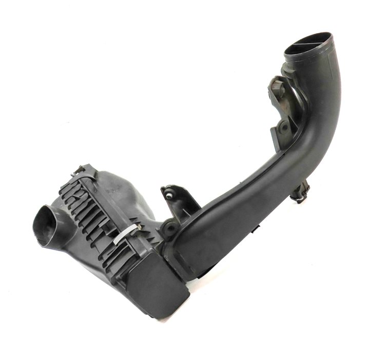 Thumbnail 2: 2014-2018 BMW 535i 740i X5 (F01 F10 F15) 3.0L DIESEL AIR FILTER BOX ASSEMBLY