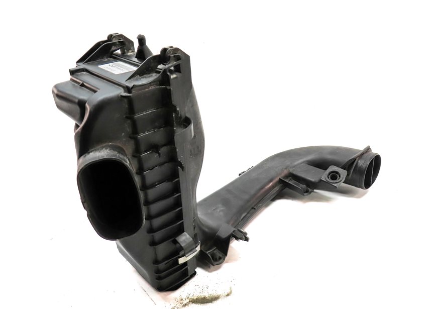 Thumbnail 7: 2014-2018 BMW 535i 740i X5 (F01 F10 F15) 3.0L DIESEL AIR FILTER BOX ASSEMBLY