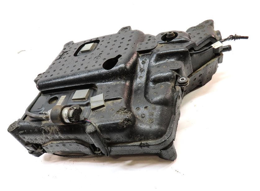 Thumbnail 2: 2014-2018 BMW X5 (F15) 3.0L N57Y DIESEL SCR DEF EXHAUST FLUID TANK (PASSIVE)