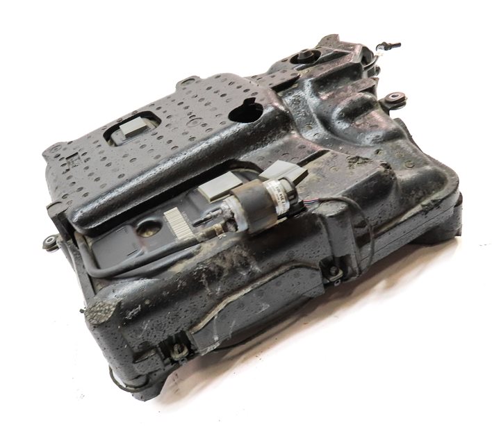 Thumbnail 3: 2014-2018 BMW X5 (F15) 3.0L N57Y DIESEL SCR DEF EXHAUST FLUID TANK (PASSIVE)