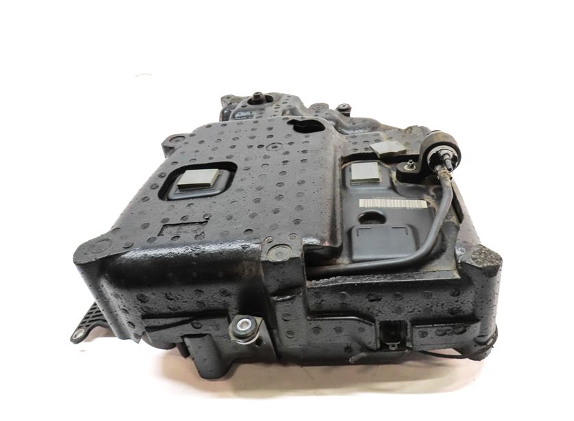 Thumbnail 5: 2014-2018 BMW X5 (F15) 3.0L N57Y DIESEL SCR DEF EXHAUST FLUID TANK (PASSIVE)