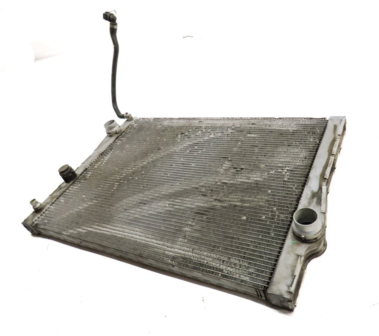 Thumbnail 1: 2014-2016 BMW X5 X6 (F15 F16) 2.0L / 3.0L ENGINE A/T MAIN PRIMARY RADIATOR