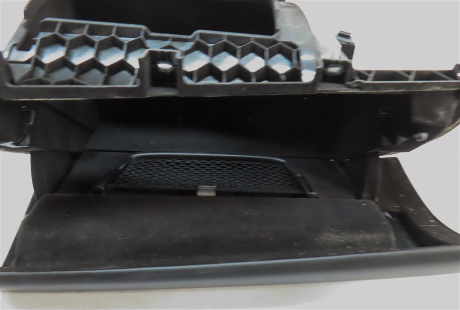 Thumbnail 7: 2014-2019 BMW X5 X6 (F15 F16) GLOVE BOX STORAGE COMPARTMENT ASSEMBLY (Black)
