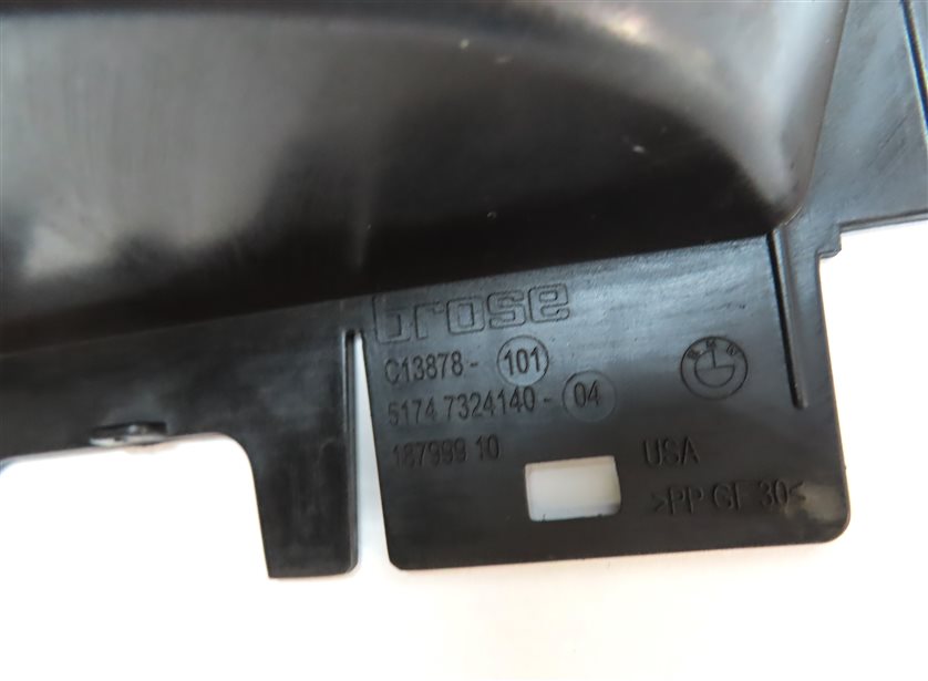 Thumbnail 16: 2015 BMW X5 (F15) 3.0L DIESEL (N57T) ENGINE FRONT AIR DUCT ASSEMBLY SET/4