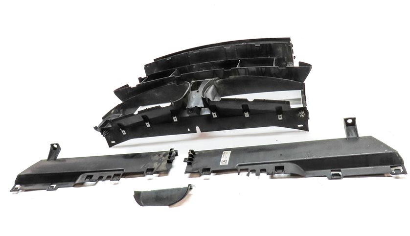 Thumbnail 2: 2015 BMW X5 (F15) 3.0L DIESEL (N57T) ENGINE FRONT AIR DUCT ASSEMBLY SET/4