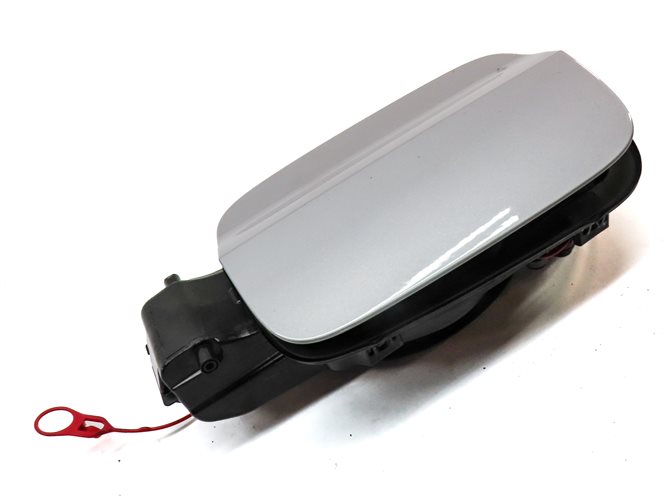 Thumbnail 3: 2016-2018 AUDI A3 (8V) FUEL TANK FILL DOOR LID COVER w/ HOUSING (Grey)