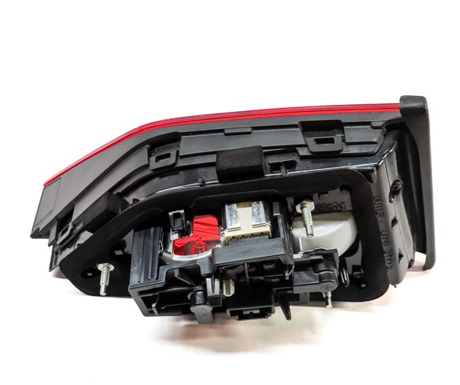 Thumbnail 5: 2015-2016 AUDI A3 S3 (8V) SEDAN CONVERTIBLE RIGHT INNER LED TAILLIGHT LIGHT LAMP
