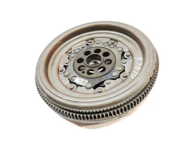 Thumbnail 2: 15-17 VW GOLF / AUDI A3 (8V) 1.8T TURBO ENGINE DSG AUTO TRANSMISSION FLYWHEEL