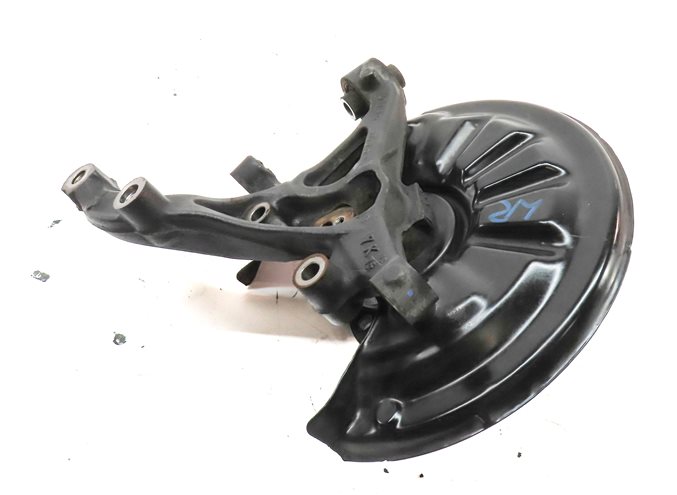 Thumbnail 2: 2015-2018 VW GOLF AUDI A3 (8V) 4 LINK LEFT DRIVER REAR SPINDLE KNUCKLE STUB HUB