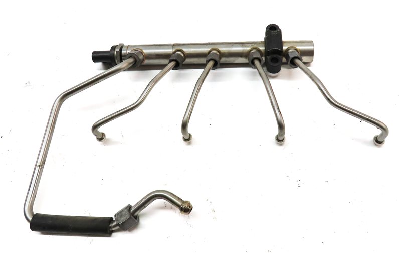 Thumbnail 6: 2014 BMW 320XI (F30) 2.0L (N20) ENGINE FUEL RAIL w/ LINES & PRESSURE SENSOR