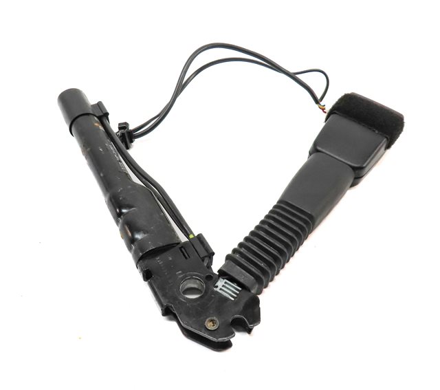 Thumbnail 4: 12-19 BMW 2 3 4 M3 (F22 F32 F33 F34 F36) FRONT RIGHT PASSENGER SEATBELT RECEIVER