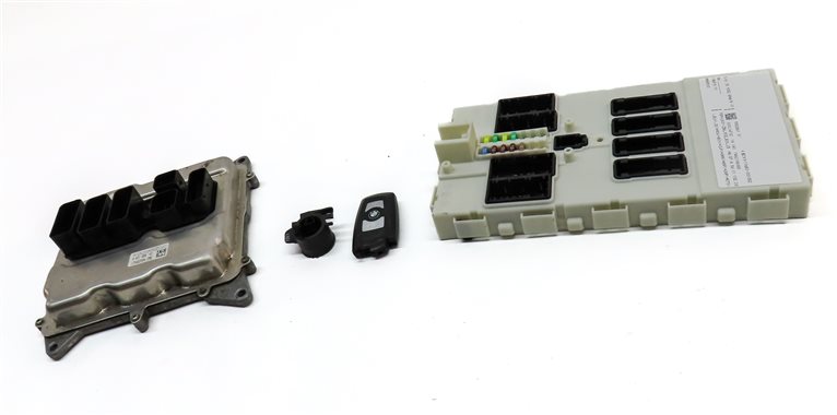Thumbnail 2: 13-18 BMW 328i 428i 528i X3 X4 (F30 F32) 2.0L N26 ENGINE DME BCM MODULE KEY SET