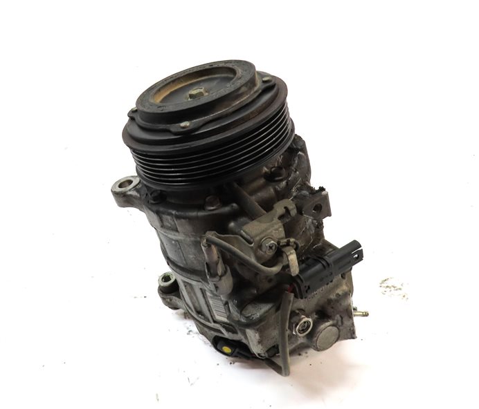 Thumbnail 1: 12-18 BMW 328i 428i 535i 740i X5 (F30 F31 F33 F01 F10 F15) A/C COMPRESSOR PUMP
