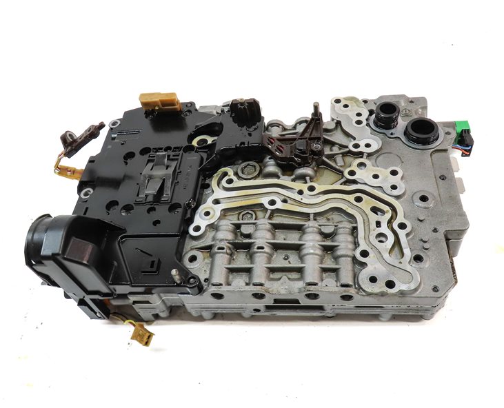 Thumbnail 2: 14-18 BMW 320i (F30) AWD 2.0T 8HP-45 A/T AUTO AUTOMATIC TRANSMISSION VALVE BODY