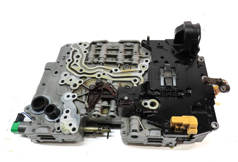 Thumbnail 4: 14-18 BMW 320i (F30) AWD 2.0T 8HP-45 A/T AUTO AUTOMATIC TRANSMISSION VALVE BODY