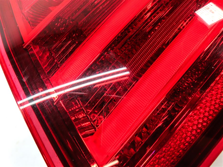 Thumbnail 7: 12-15 BMW 3 SERIES (F30) SEDAN RIGHT PASSENGER OUTER TAILLIGHT BRAKE LIGHT LAMP