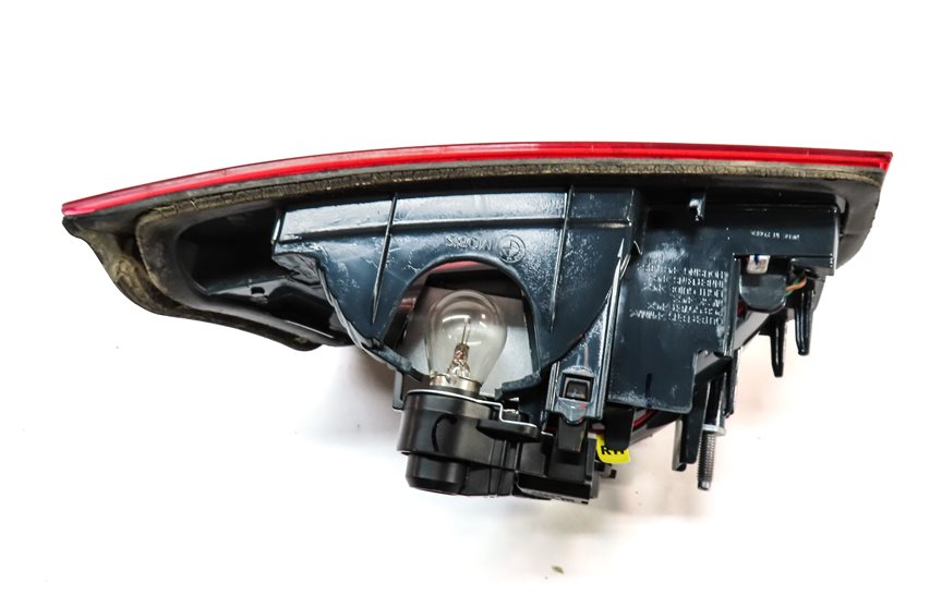 Thumbnail 5: 12-15 BMW 320i 328i 335i M3 (F30) SEDAN RIGHT TRUNK INNER TAILLIGHT LIGHT LAMP