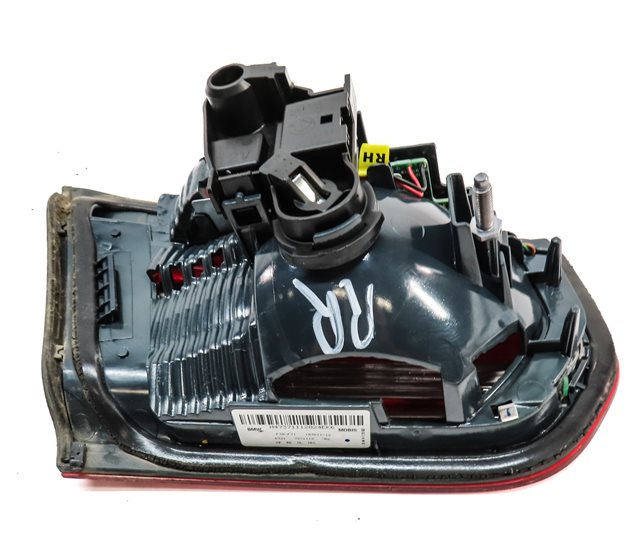 Thumbnail 6: 12-15 BMW 320i 328i 335i M3 (F30) SEDAN RIGHT TRUNK INNER TAILLIGHT LIGHT LAMP