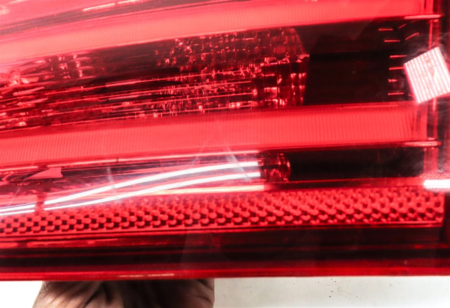 Thumbnail 8: 12-15 BMW 320i 328i 335i M3 (F30) SEDAN RIGHT TRUNK INNER TAILLIGHT LIGHT LAMP