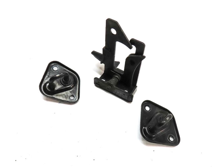 Thumbnail 3: 2013 MERCEDES C300 (W204) FRONT HOOD LID SAFETY CATCH HOOK LATCH RELEASE SET/3
