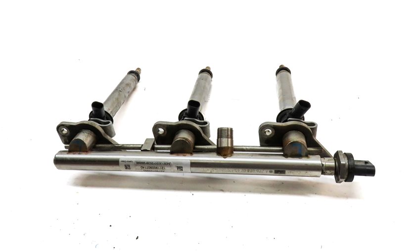 Thumbnail 8: 2013 MERCEDES C300 (W204) 3.5L (276.957) ENGINE FUEL INJECTOR SET/6 w/ RAILS