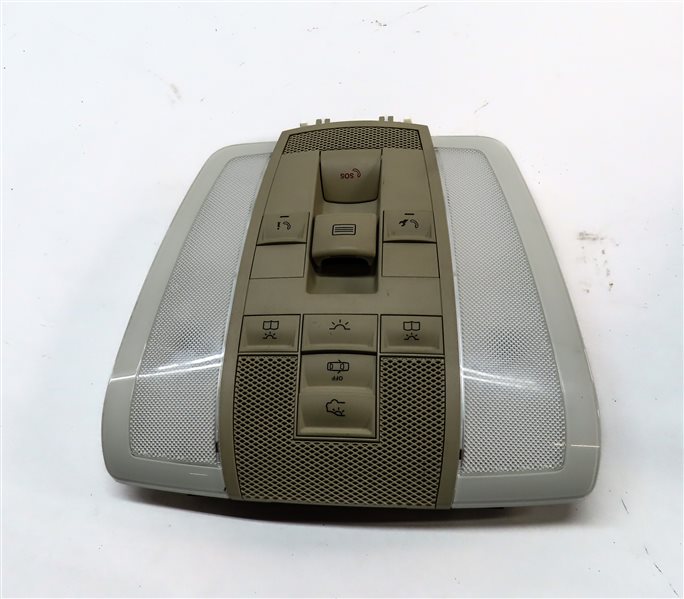 Thumbnail 4: 13 MERCEDES C300 W204 FRONT INTERIOR OVERHEAD DOME LIGHT LAMP w/SWITCHES (Beige)