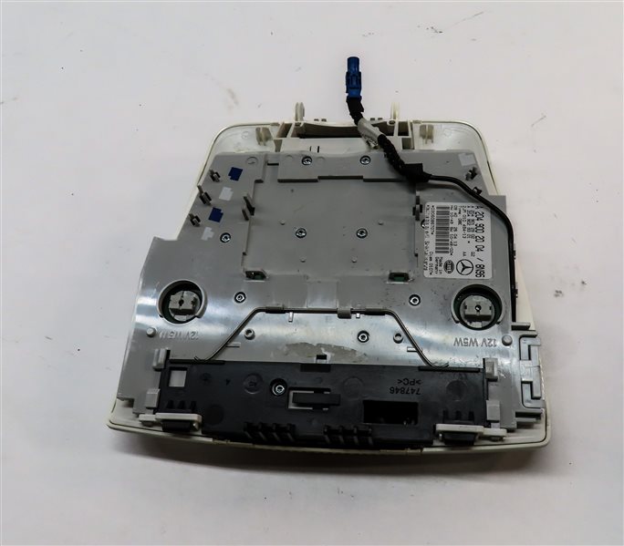 Thumbnail 5: 13 MERCEDES C300 W204 FRONT INTERIOR OVERHEAD DOME LIGHT LAMP w/SWITCHES (Beige)
