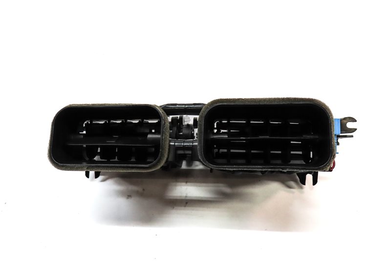 Thumbnail 4: 2013 MERCEDES C300 (W204) FRONT CENTER DASH HEAT AIR AC HVAC DUAL VENT (Black)