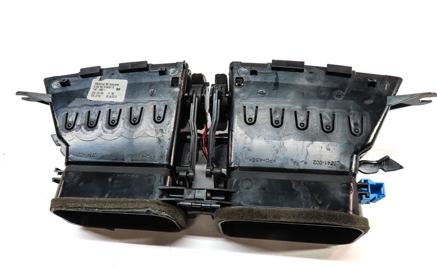 Thumbnail 5: 2013 MERCEDES C300 (W204) FRONT CENTER DASH HEAT AIR AC HVAC DUAL VENT (Black)