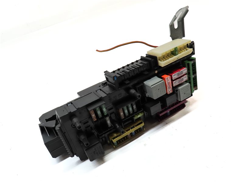 Thumbnail 3: 11-15 MERCEDES C250 C300 C350 (W204) REAR SIGNAL ACQUISITION CONTROL MODULE SAM